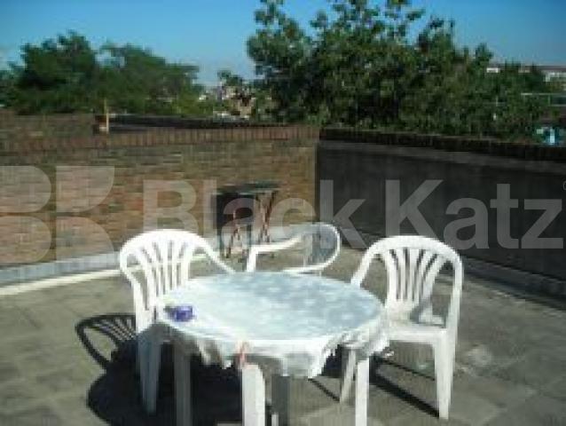 			3 Bedroom, 1 bath, 1 reception Flat			 Prince of Wales Road, KENTISH TOWN NW5